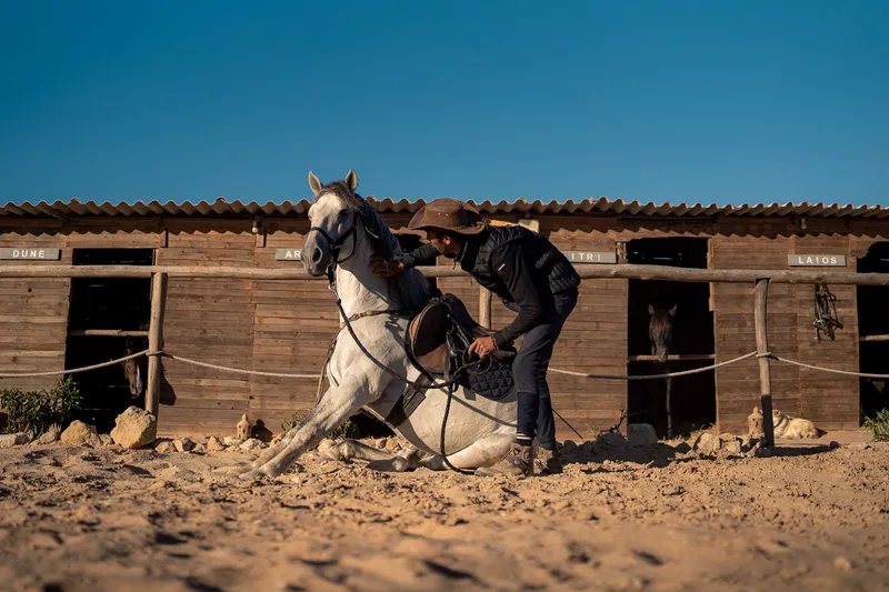 Bicha, instructeur d'équitation au Ranch des Dunes